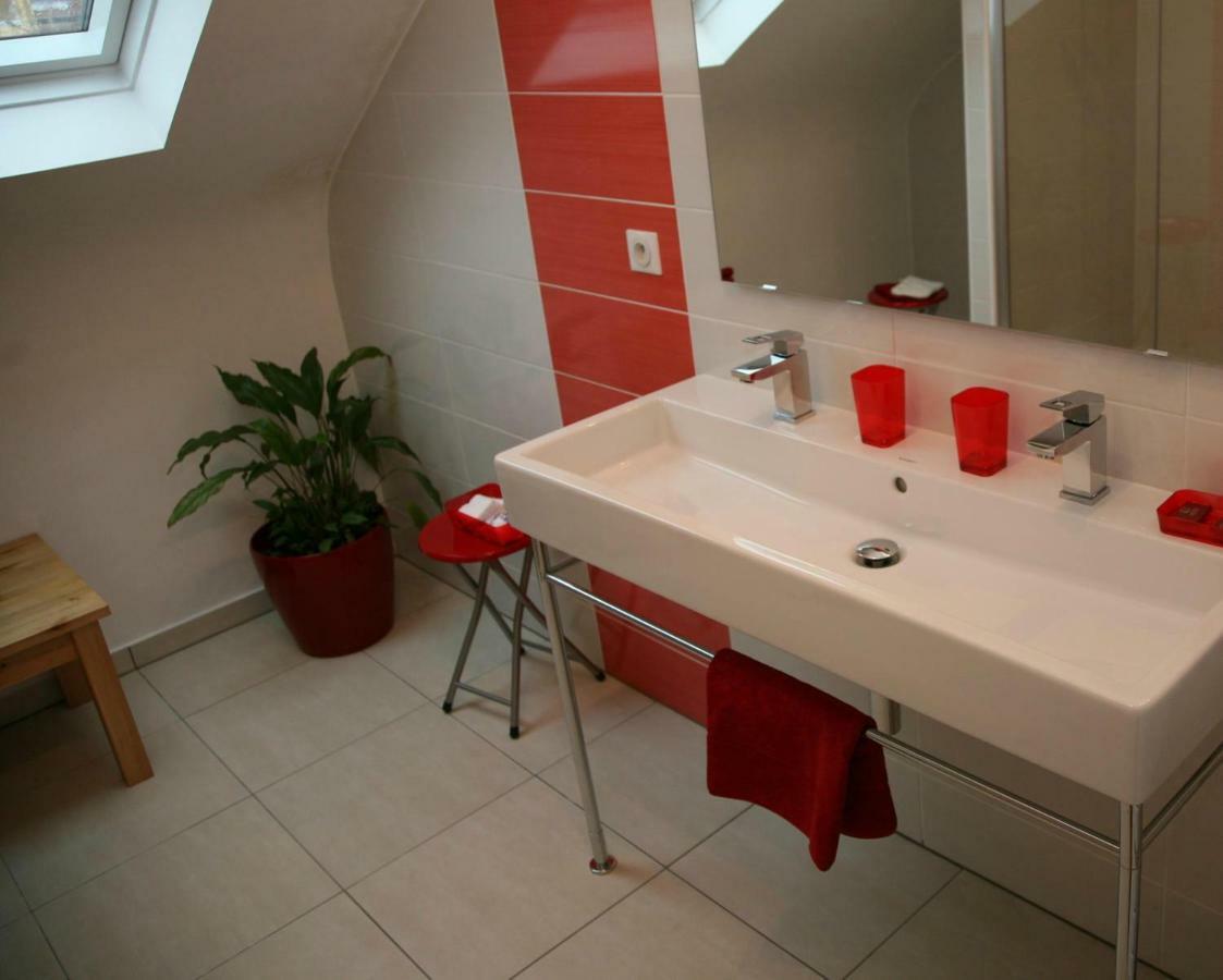 Les Chambres Du Beau Regard Villé Exterior foto
